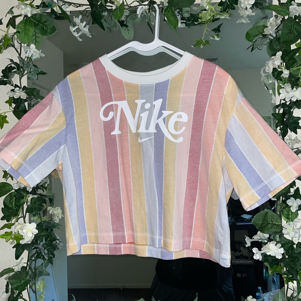 Nike Crop Top